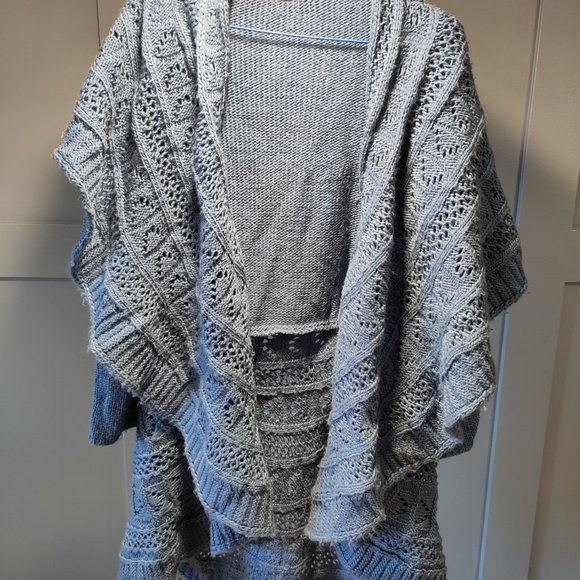 Circular knit Cardigan - Picture 3 of 6